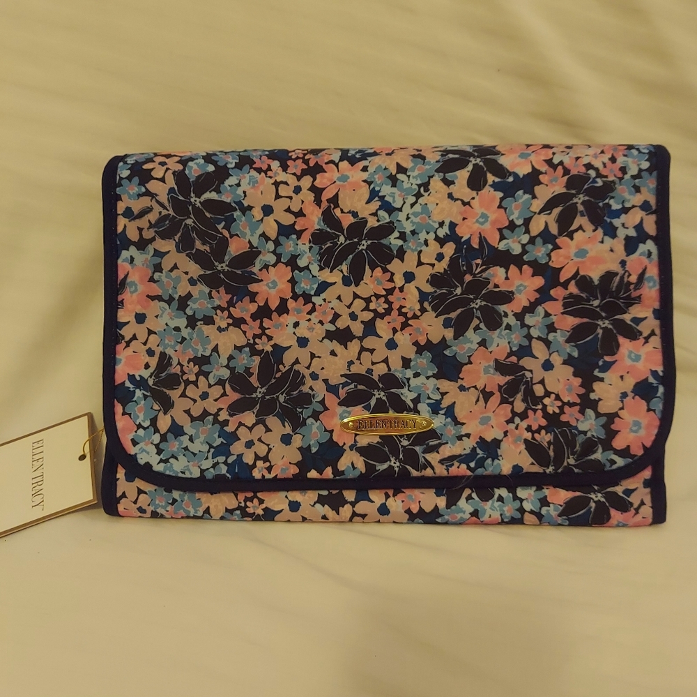Ellen Tracy Pink and Blue Travel Valet Cosmetic Bag